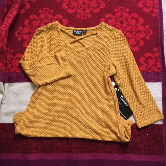 Onque Casuals Tops - 💛🌼🌻Golden yellow dressy top